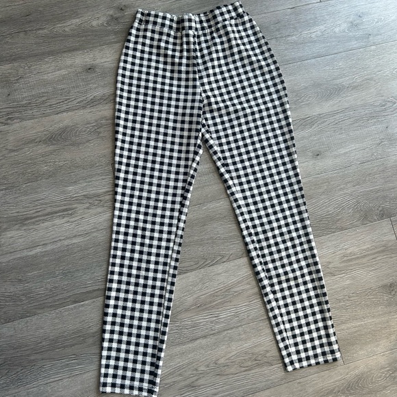 Capris - Picture 3 of 3